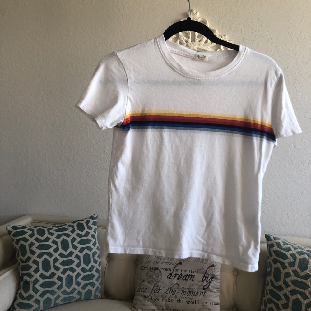 Brandy Melville Top 🌸 Rainbow tee 🌈